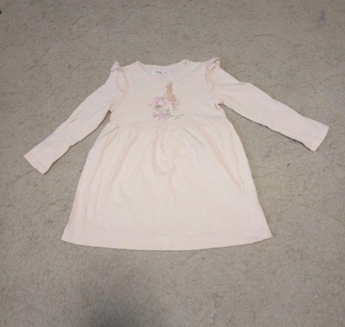 Sukienka z obrazkiem