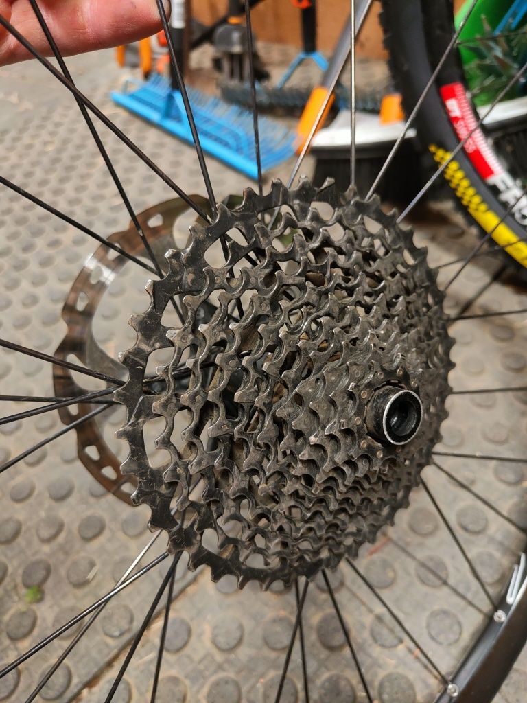 Koło przód 27,5 15x110 boost, DT Swiss E1900 spline