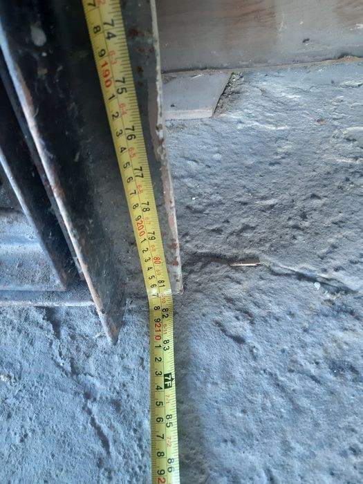 Продам двери б.у  и дверь решётка..