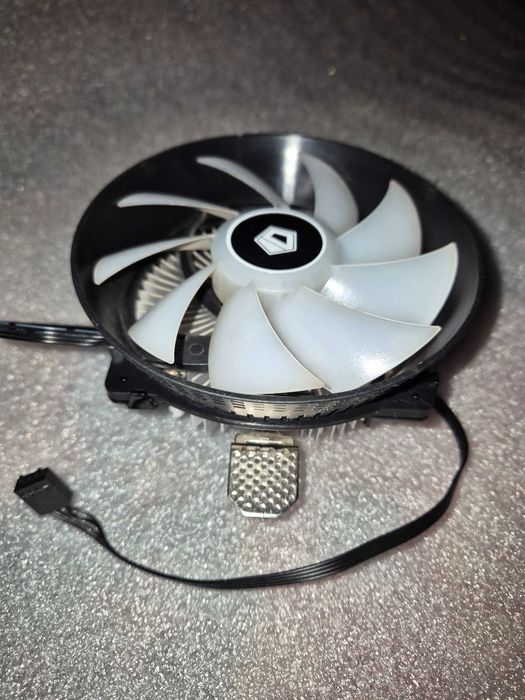 ID-COOLING DK-03 RAINBOW — кулер для процесора з підсвіткою