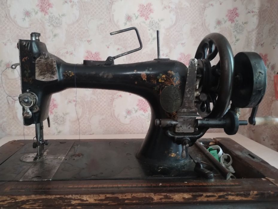Ручная швейная машина