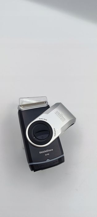 Golarka elektryczna dla mężczyzn podróżna Braun MobileShave M-90