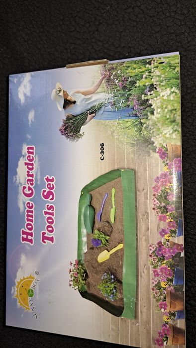 Zestaw do sadzenia roślin z narzędziami