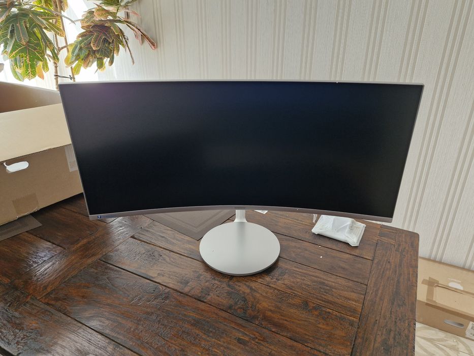 Продам ігровий монітор