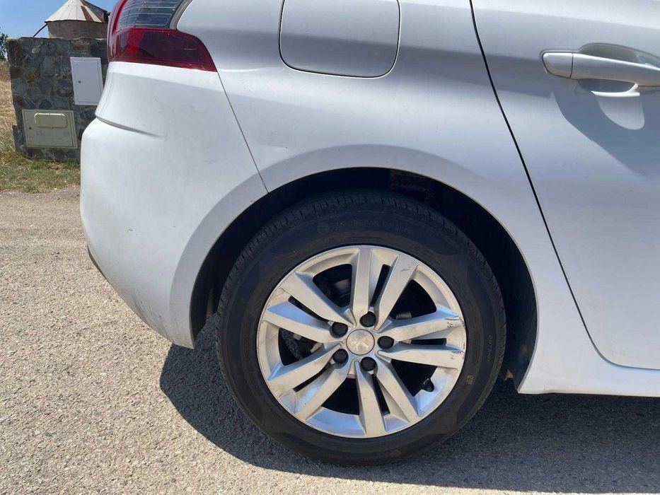 Peugeot 308 -- 1.5 HDI -- 175000 Km – 10/2018 – Revisão completa