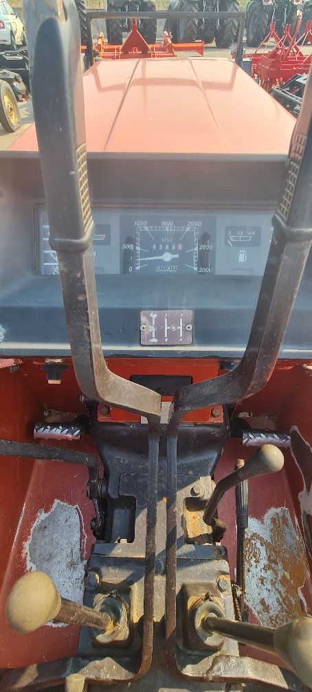 Trator de Rastos FIAT 665C
