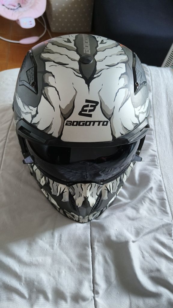 Capacete Bogotto