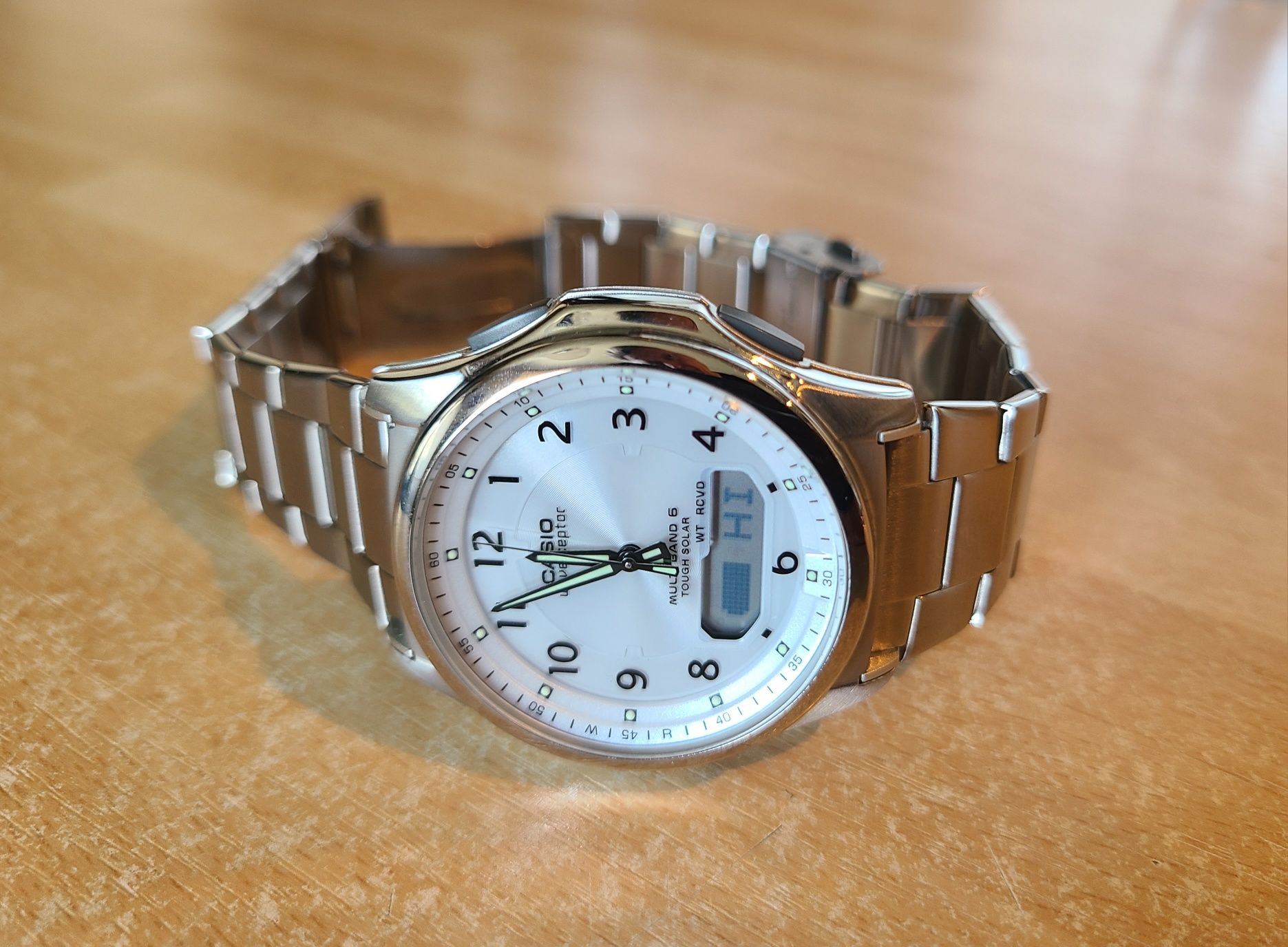 Наручные часы Casio WVA-M630 WAVECEPTOR состояние ИДЕАЛ, точность хода