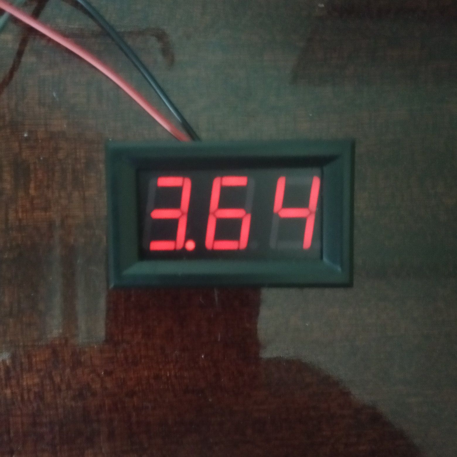 Блок питания 3.7-13.5 вольта, 100 мА.