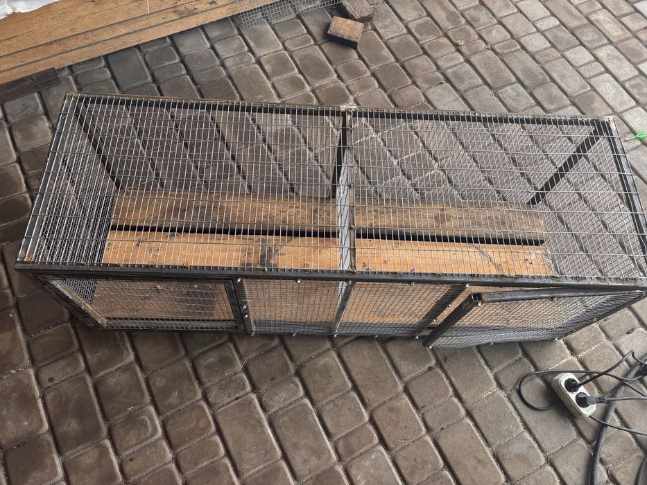 Клітка для птиці або кроликів