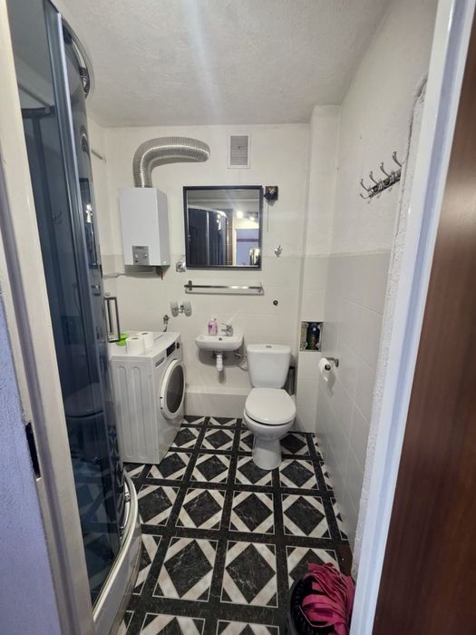 Kawalerka 27 m² z balkonem i widokiem na fontannę