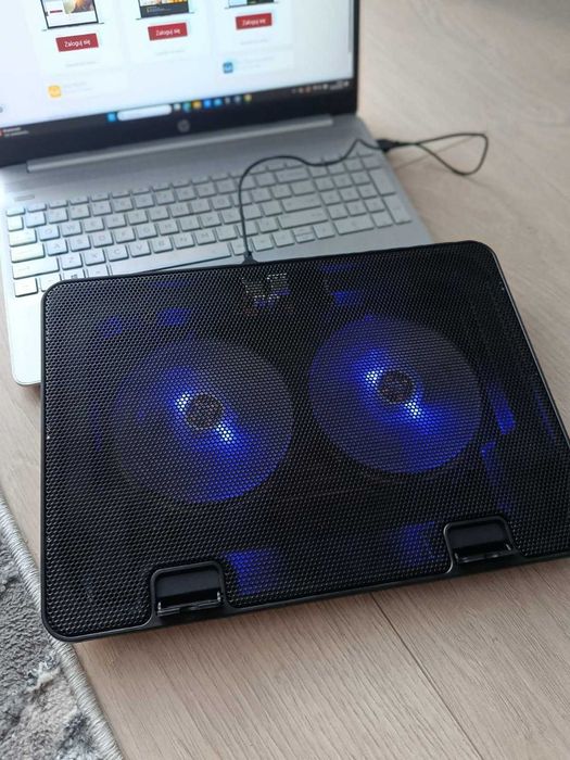 Podstawka chłodząca pod laptop/tablet