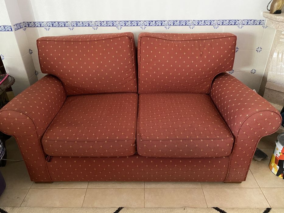 Sofa de tecido em Fernao ferro