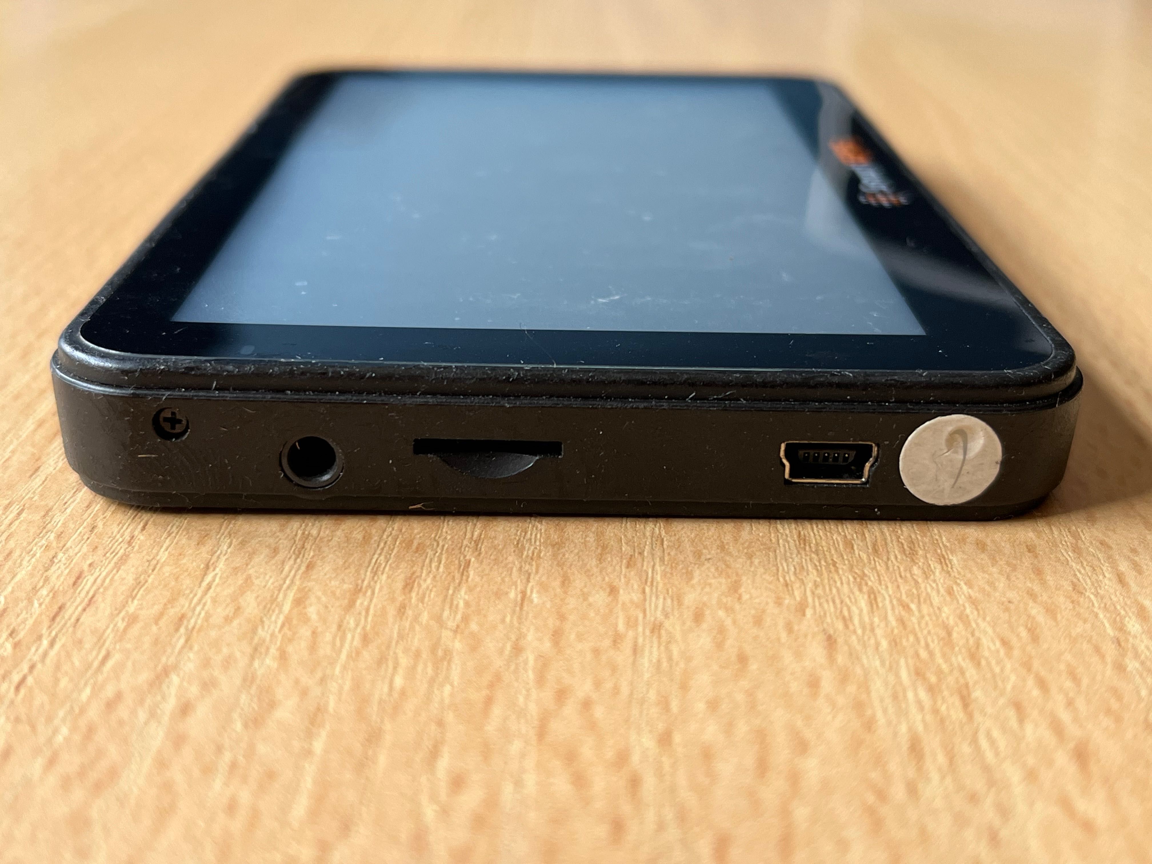 Navi SmartGPS SG 710 ekran 5" uszkodzona
