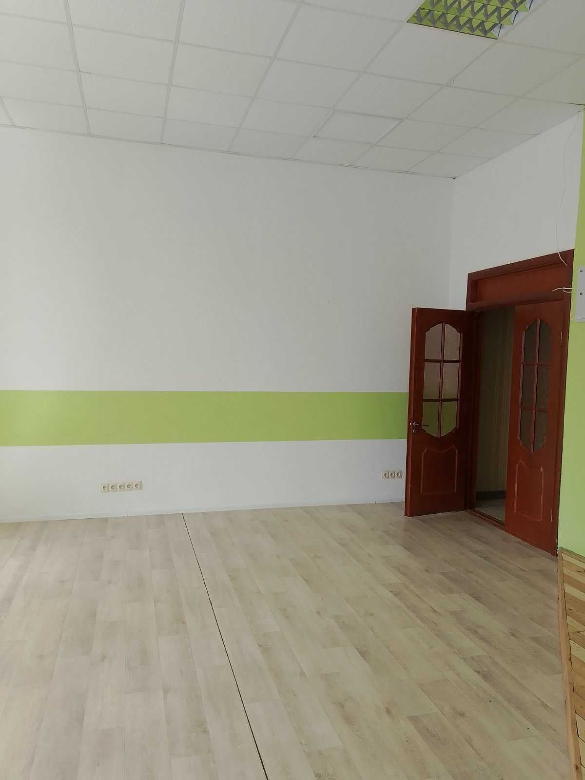 приміщення в центрі міста під офіс