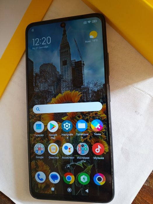 Продам телефон poco m4 pro 4/64