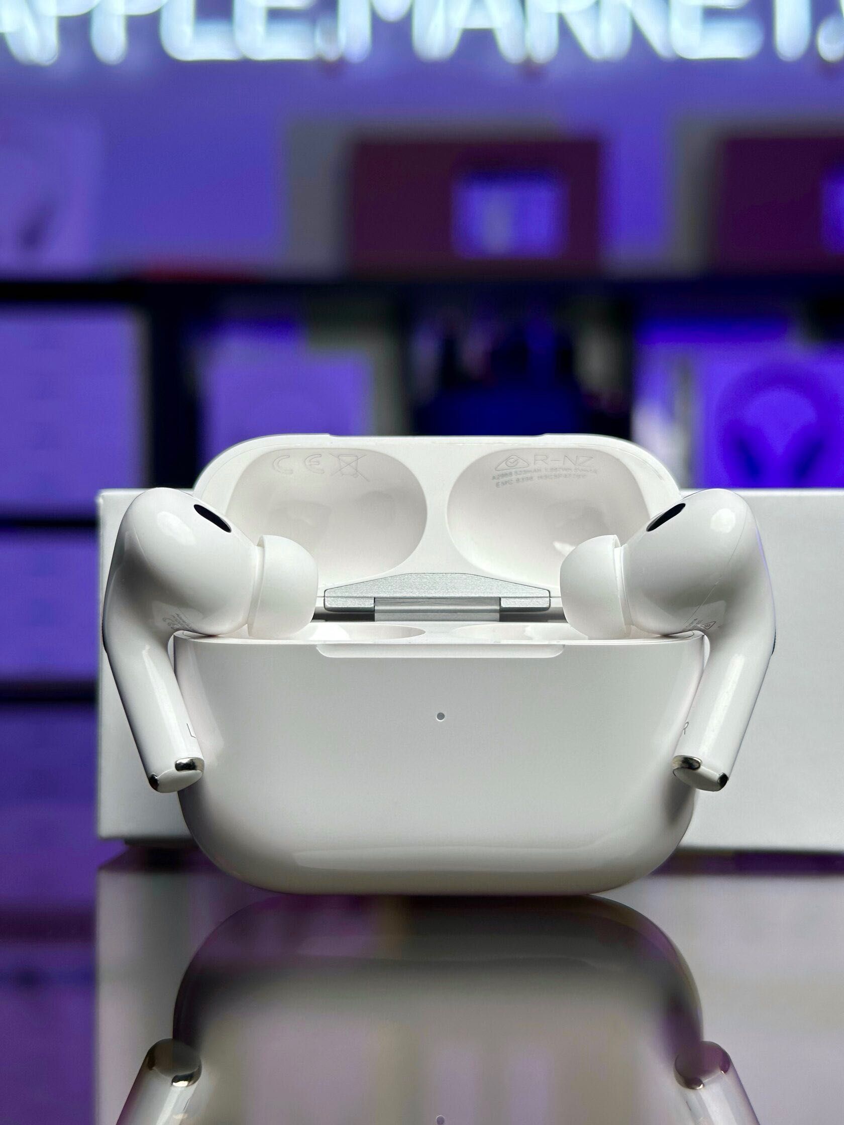 Чохол в подарунок! AirPods Pro 2 + шумоподавлення прозорість