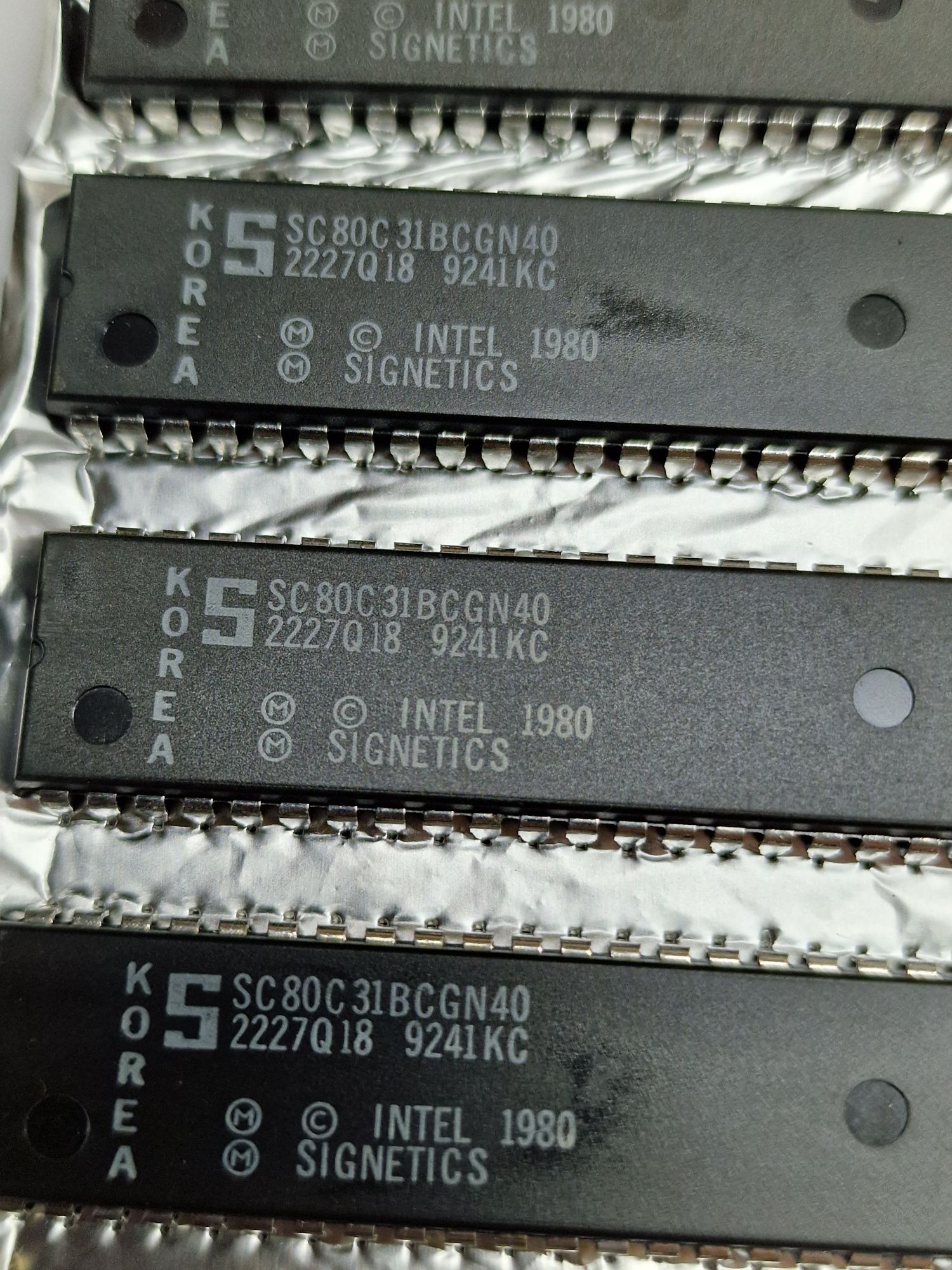 Układ scalony Intel SC80C31BCGN40