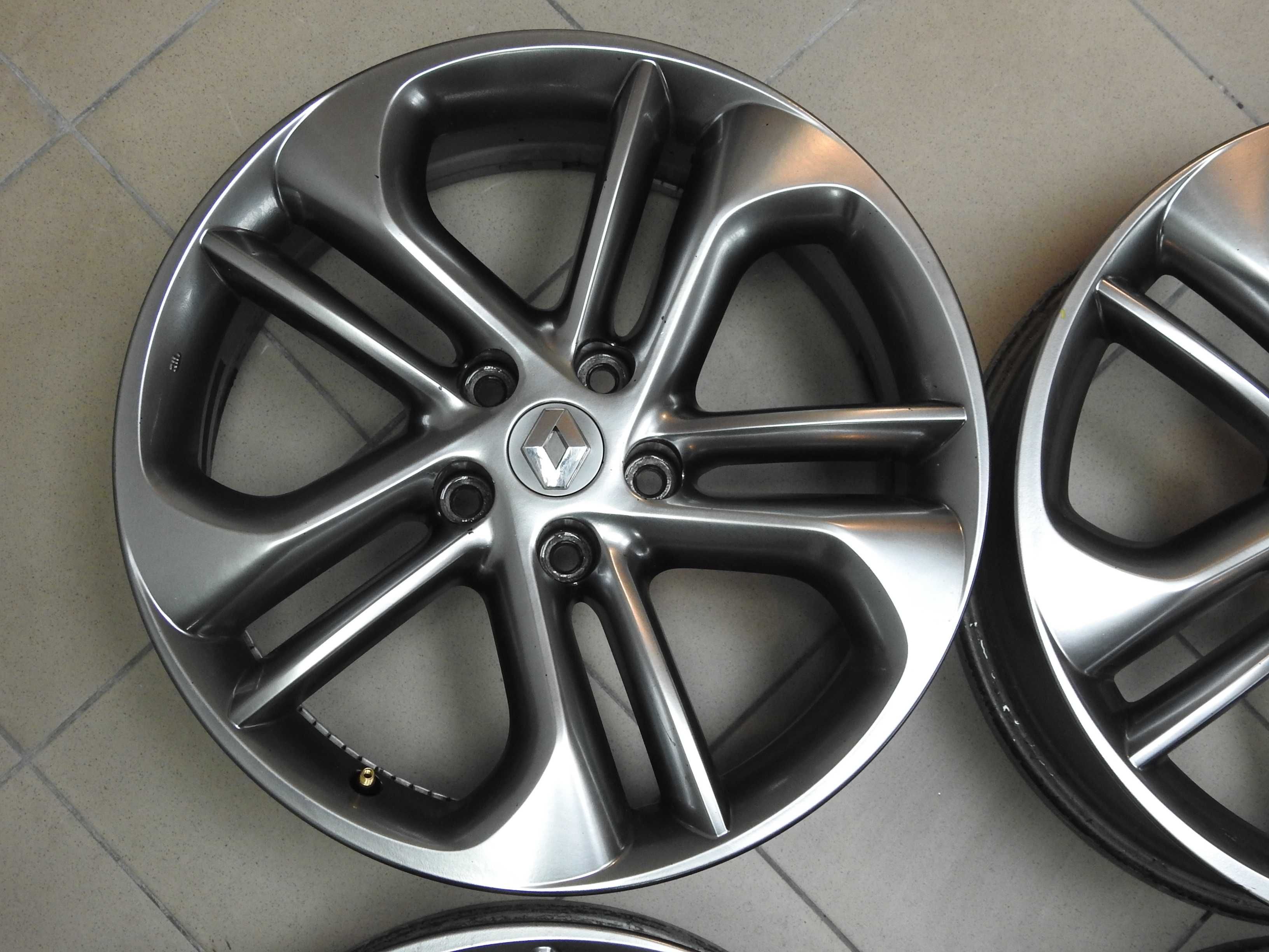 4x Alufelgi 18'' 5x114.3 7J ET40 Renault Laguna 3 Koleos Scenic