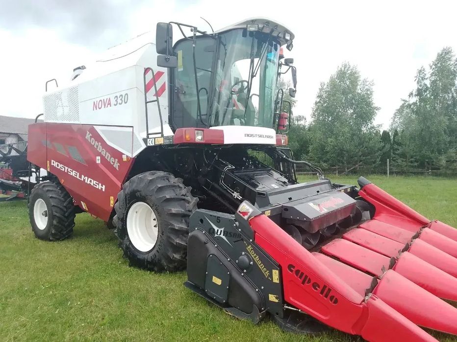 Rostselmash Nova 330  kombajn zbożowy 2020 r. + przystawka do kukurydzy 2021 r. zestaw