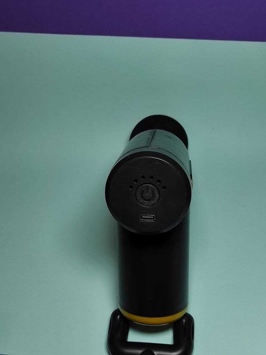 Портативний масажний пістолет з насадками, новий, глибокий масаж