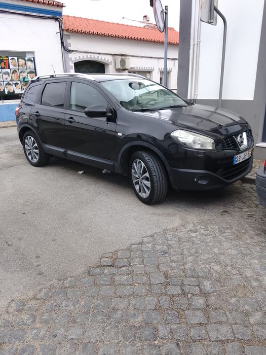 Vendo aceito retomas nissan qashqai +2 7lugares ano 2010