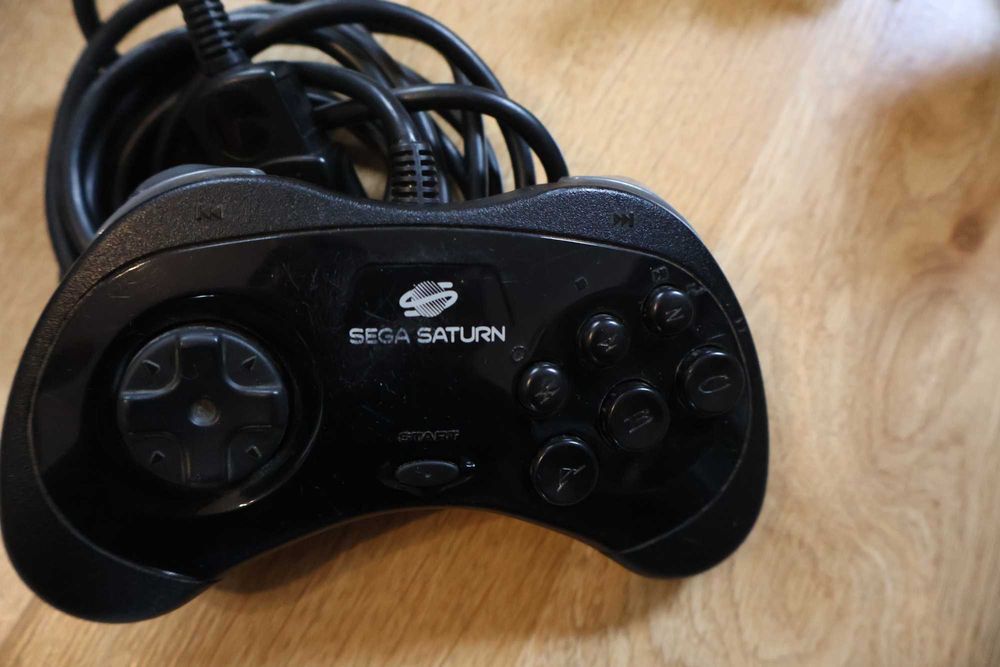 Konsola Sega Saturn Model 2 PAL Komplet Ładny 5 Gier Sonic Vipers NHL