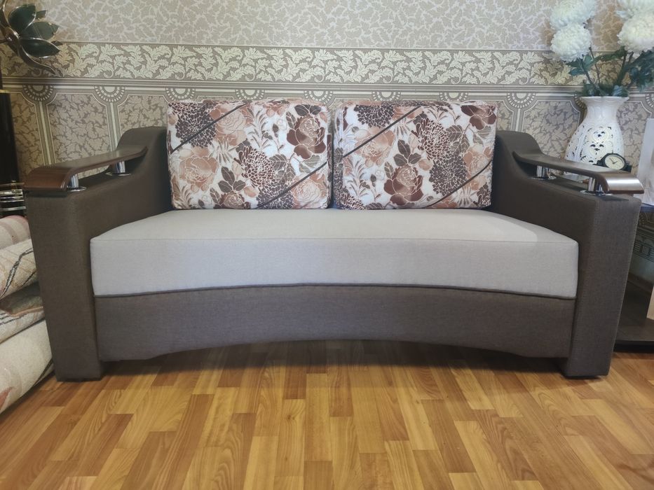 Продам диван,состояние новое