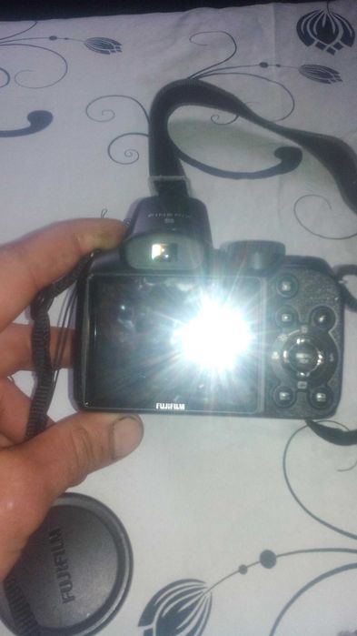 Цифровик  Fujifilm