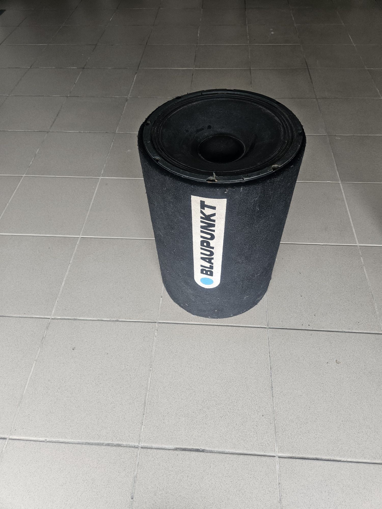 Glosnik średnicy 30 cm tuba Blaupunkt