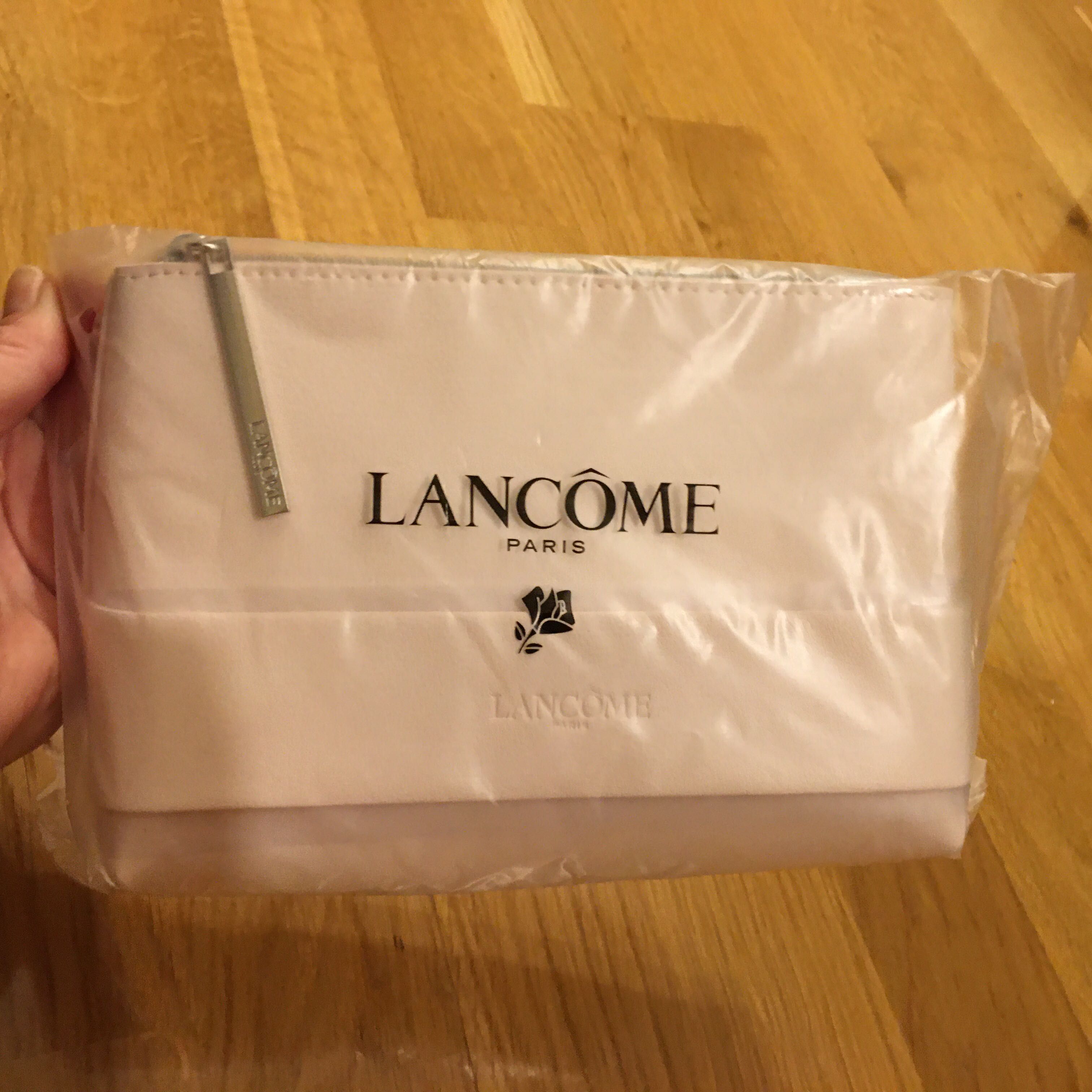 Nowa kosmetyczka Lancome