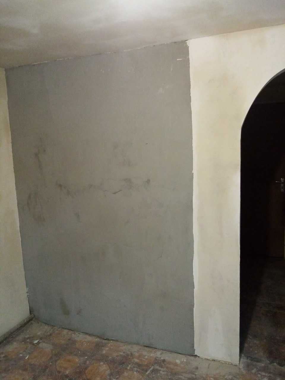 выравнивание стен потолка  шпаклевка  поклейка обои  откосы