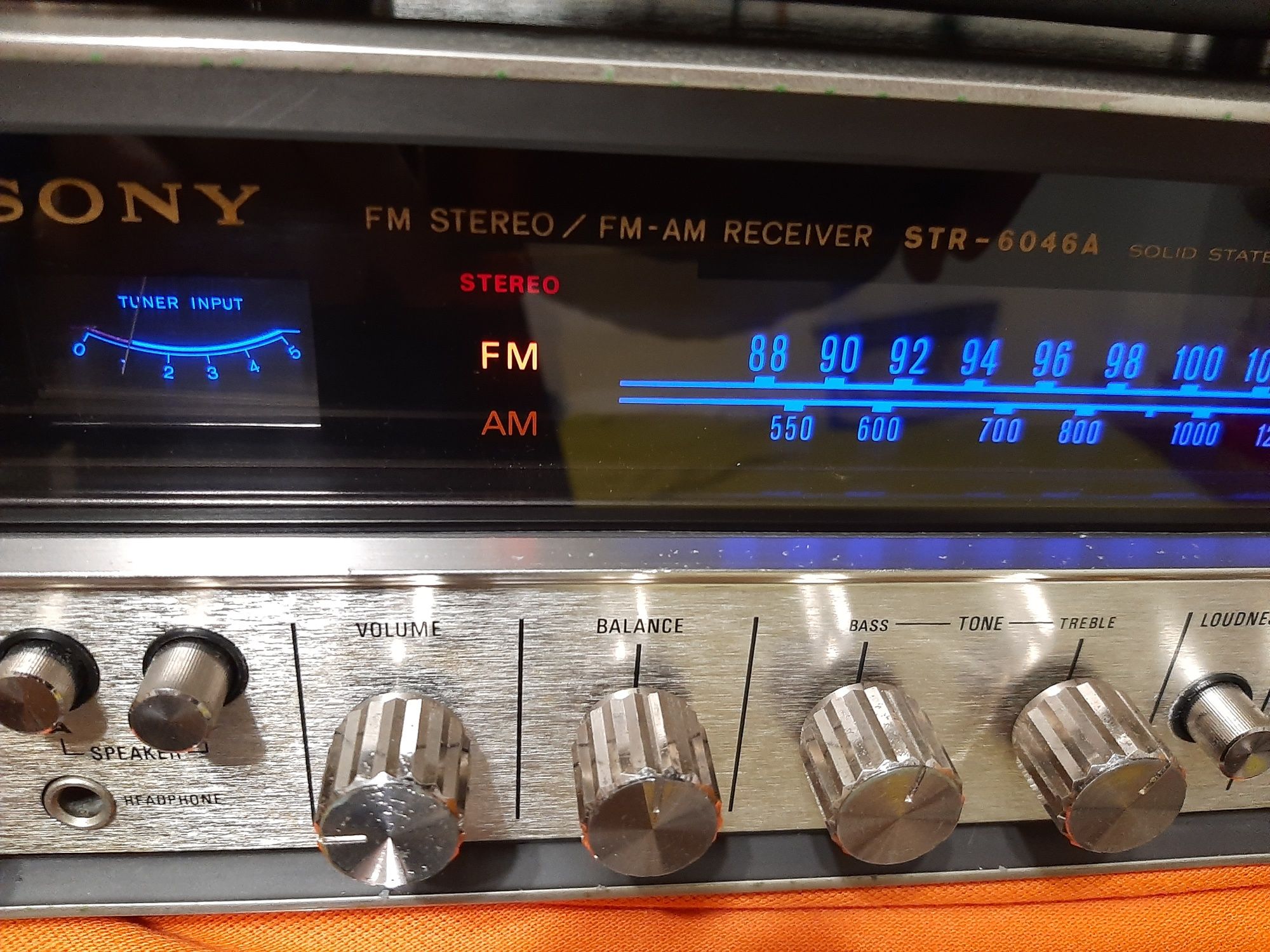 SONY STR 6046A stereo receiver