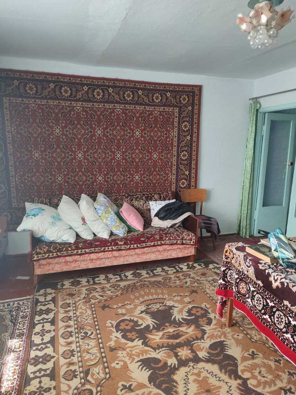 1 кімнатна квартира в селищі Лозове Хмельницької області