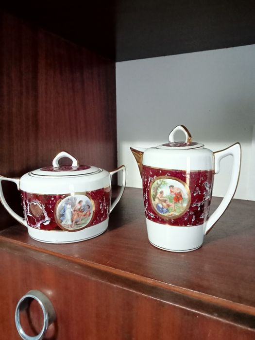 Serviço de café em porcelana