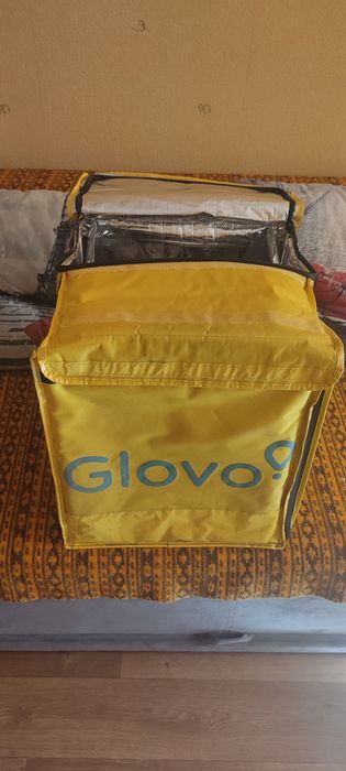Глово ( Glovo) термо сумка