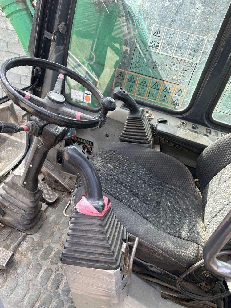 продаж komatsu 130