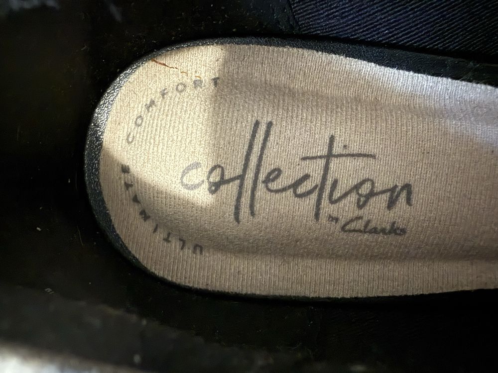 Замшеві туфлі на підборах в леопардовий принт clarks
