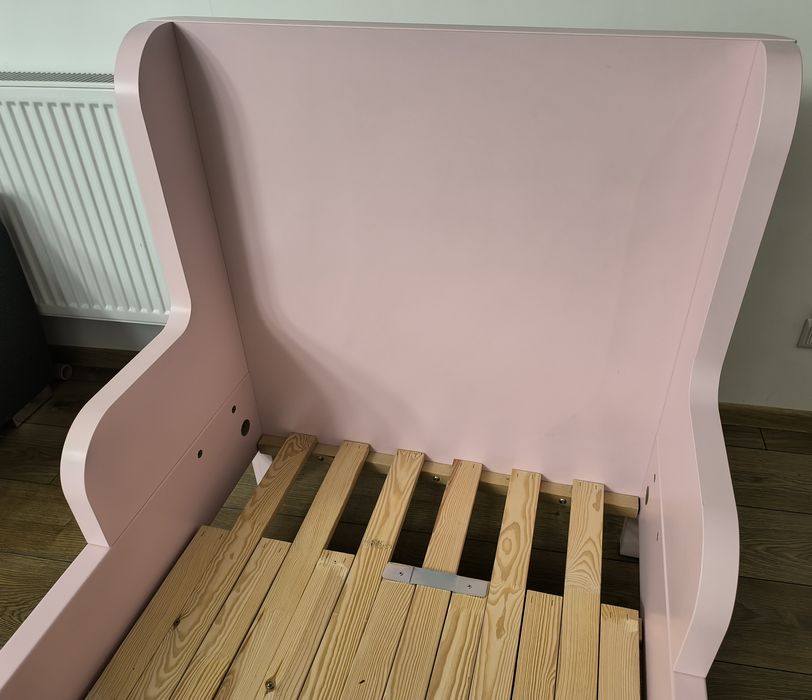 Łóżko Ikea Busunge różowe rozkładane,rośnie razem z dzieckiem
