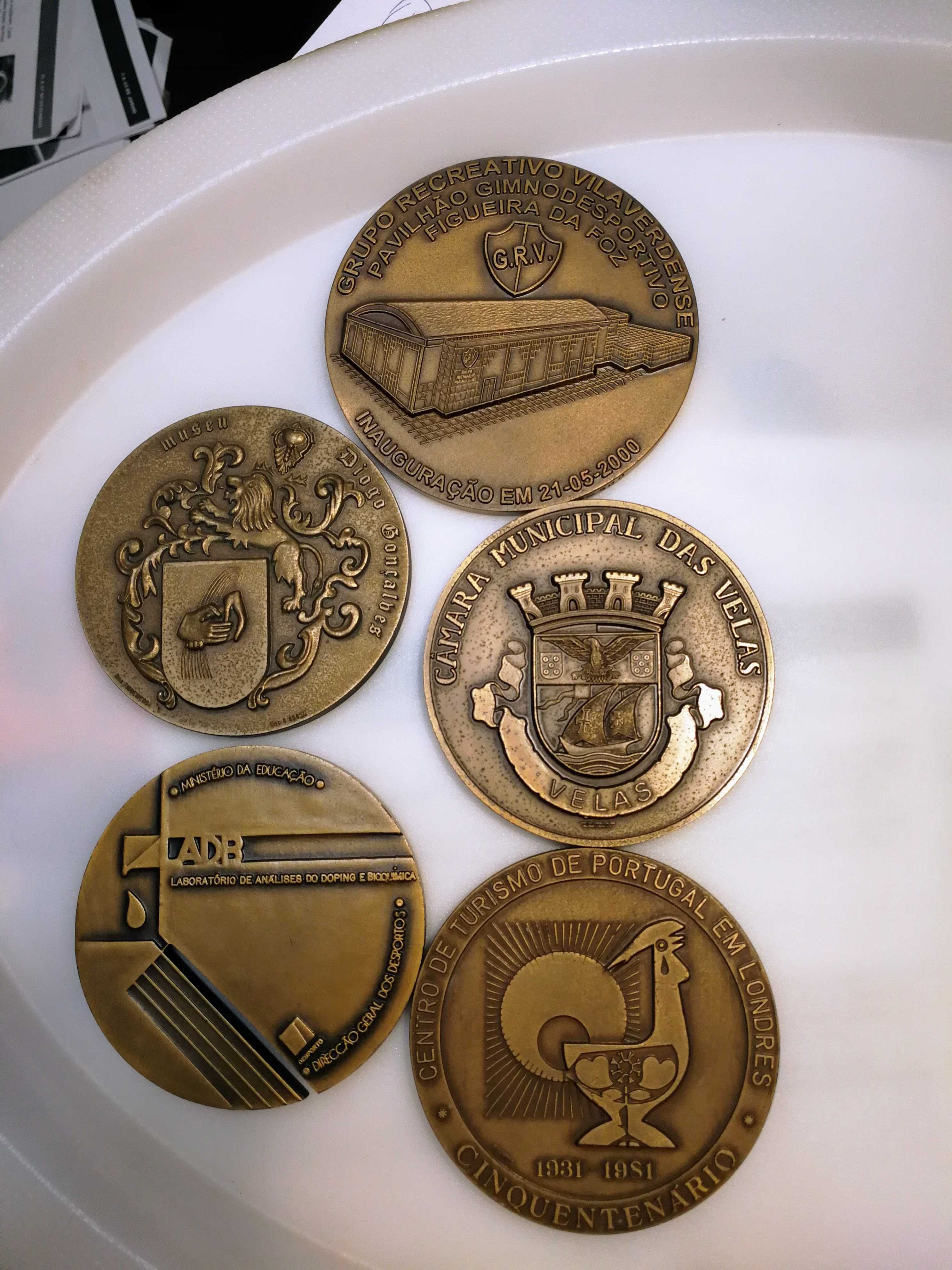 Várias Medalhas Comemorativas, Cada 5€