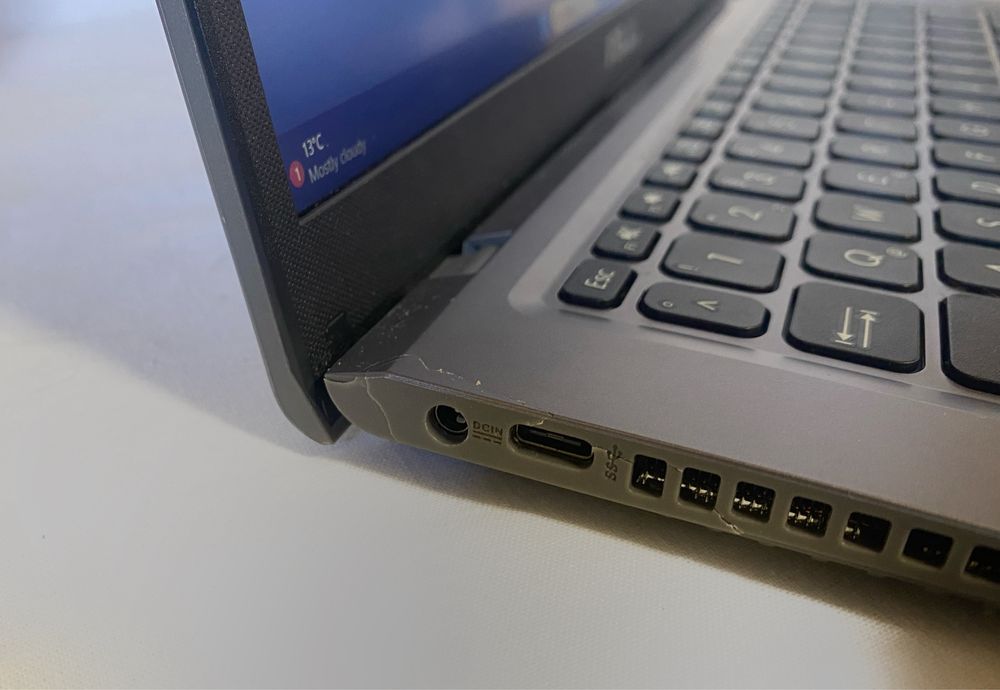 Asus ноутбук 14" стильний ноутбук / i3 / 8GB / SSD 256GB / Гарантія