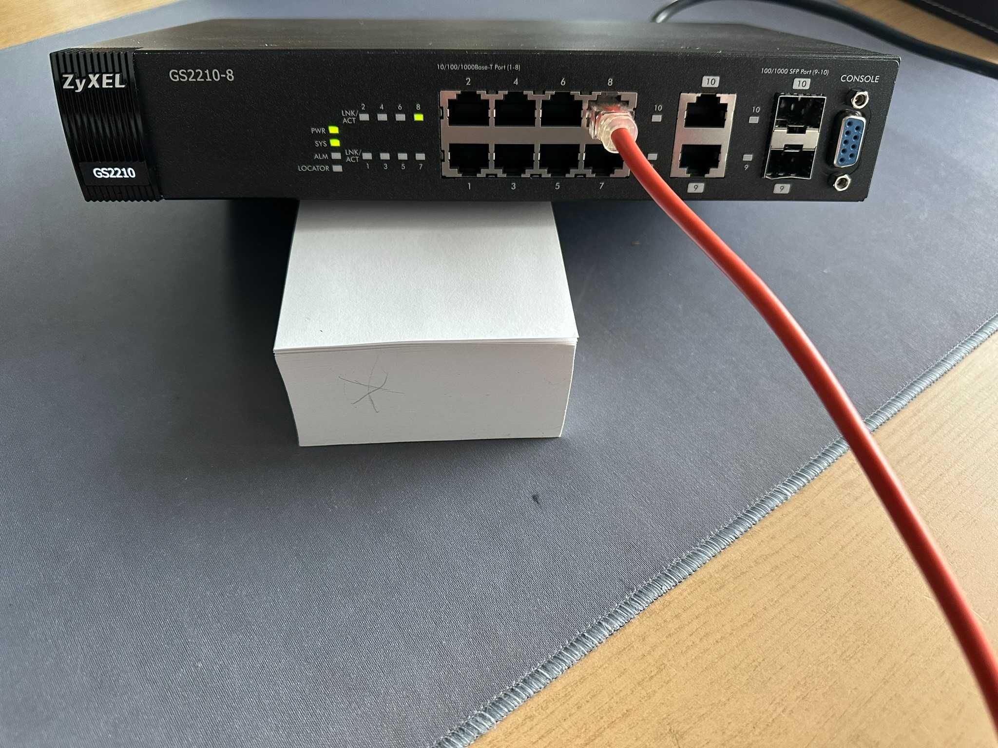 Switch ZyXEL GS2210-8. Zarządzalny (8x1GbE , 2 porty Combo SFP/RJ45)
