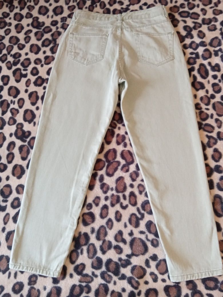 Класні жіночі джинси МОМ,на ОС 104см, 100% котон