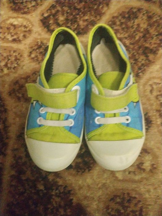 Взуття дитяче тапки тапочки обувь детская в садок пінетки