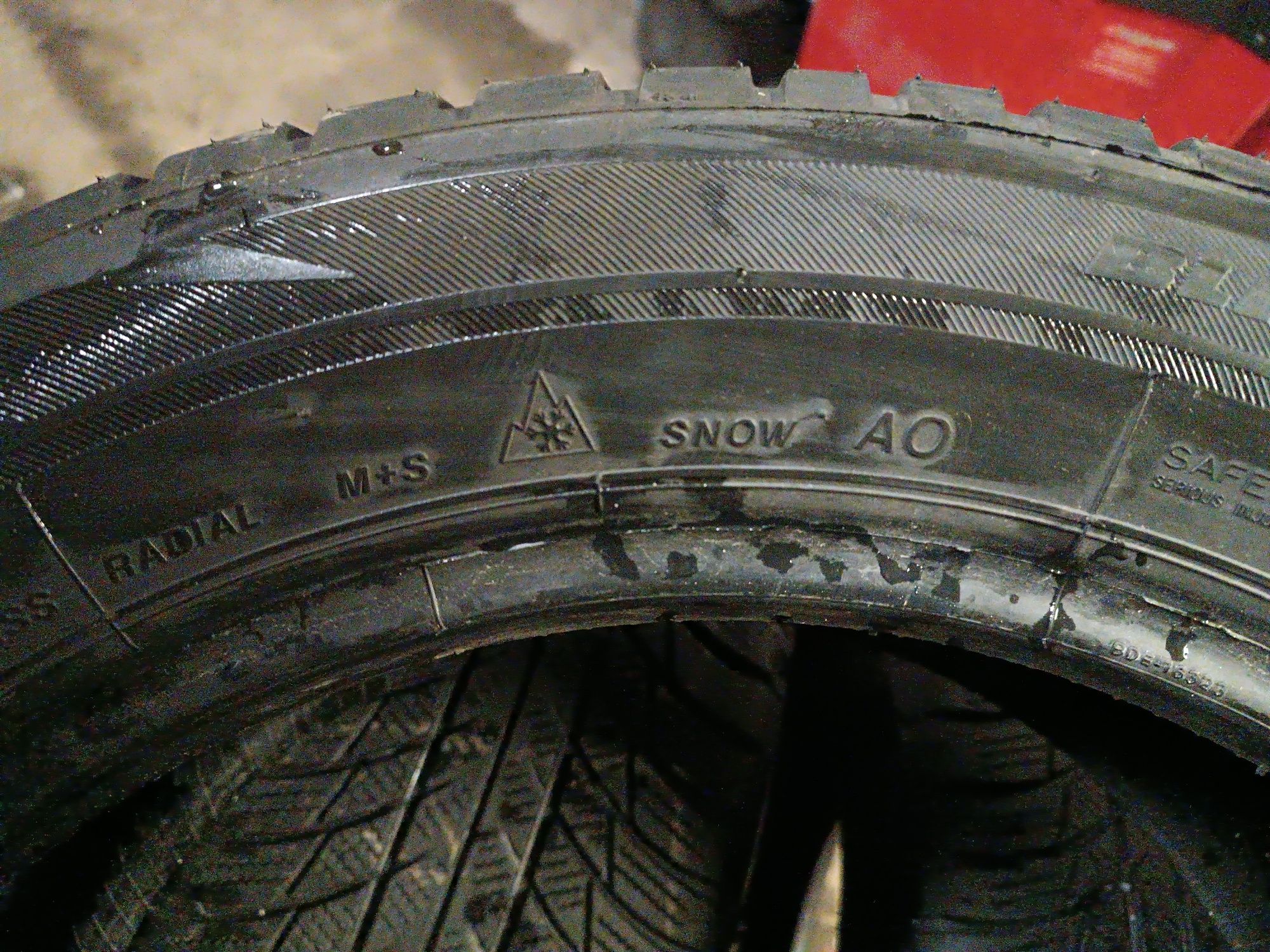 Sprzedam bardzo ładne Opony Bridgestone 215/55 r17