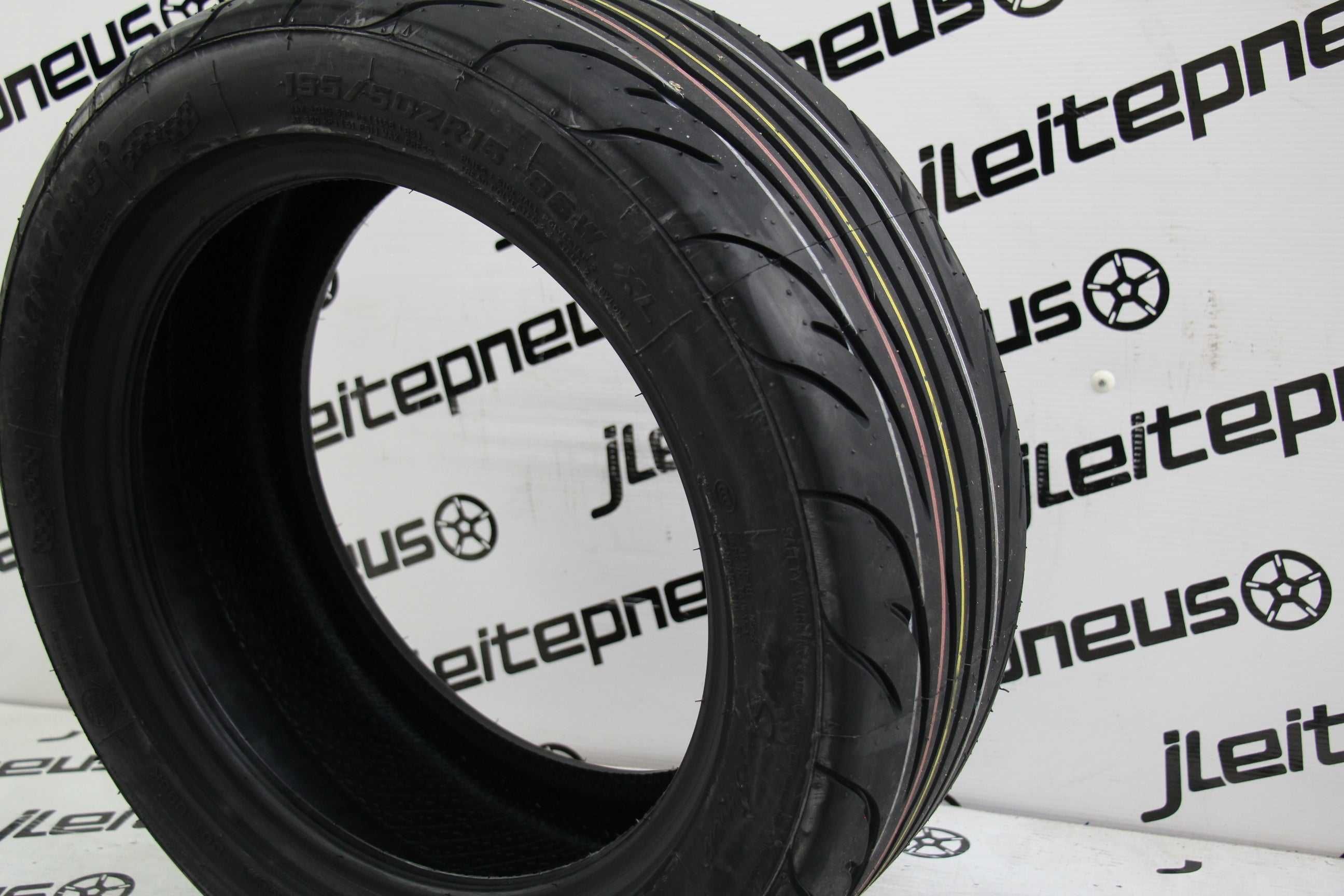 Pneus Semi-Slick Nankang NS-2R 195/50R15 - Oferta de Montagem/Envio