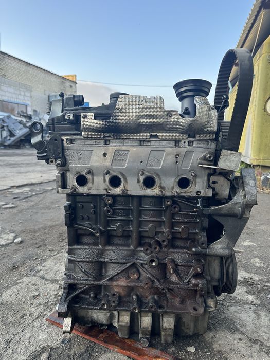 Мотор Двигун 2.0 TDI CBB 125 кВТ Пассат Б6 Шкода Октавія А5 двигатель