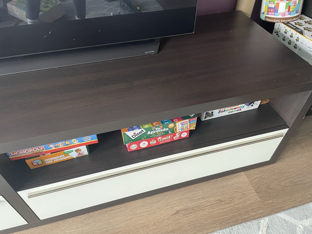 Meble do salonu szafka pod TV półki tylko do końca LIPCA