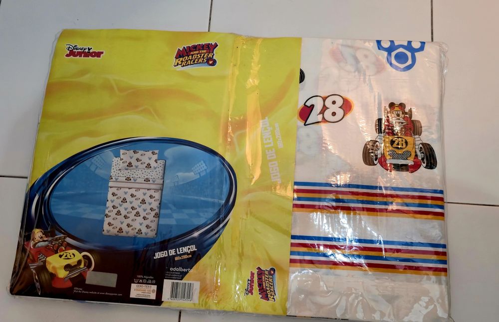 Jogo de cama infantil Disney