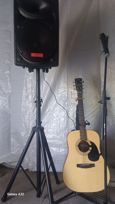 Музичьно-акустичьний комплекс.Для співу,гри. Для концерту.